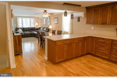 410 W 11th Avenue, Conshohocken, PA 19428 - Photo 4