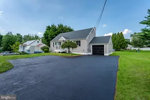 955 Bridge Rd, Collegeville, PA 19426 - Photo 6