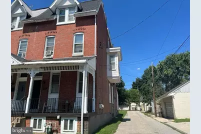 911 W Lafayette Street, Norristown, PA 19401 - Photo 1