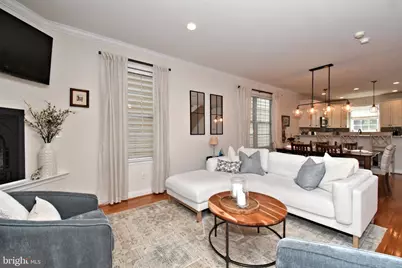 313 W 3rd Avenue, Conshohocken, PA 19428 - Photo 4