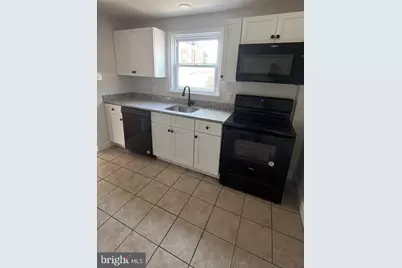 566 E High Street #6, Pottstown, PA 19464 - Photo 2