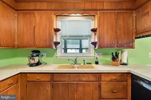 141 E Spruce St, Gilbertsville, PA 19525 - Photo 14