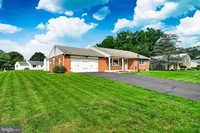 141 E Spruce Street, Gilbertsville, PA 19525 - Photo 2
