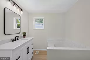 678 Walnut Ct, Red Hill, PA 18076 - Photo 14