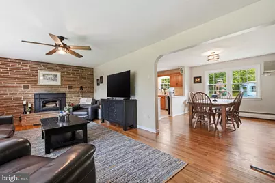 2050 Price Road, Pennsburg, PA 18073 - Photo 4