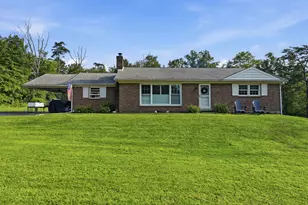 2050 Price Rd, Pennsburg, PA 18073 - Photo 1