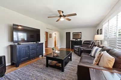 2050 Price Road, Pennsburg, PA 18073 - Photo 6