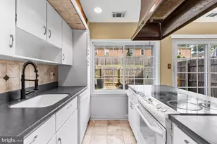 118 Cheshire Dr, Penllyn, PA 19422 - Photo 12