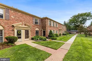 118 Cheshire Dr, Penllyn, PA 19422 - Photo 1