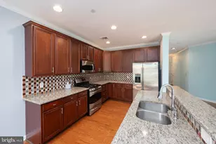 208 Carson Terrace, Huntingdon Valley, PA 19006 - Photo 2