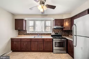 322 W Warren St, Norristown, PA 19401 - Photo 2