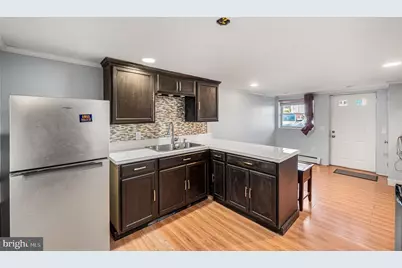 322 W Warren Street, Norristown, PA 19401 - Photo 18