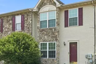 804 Dogwood Ln, Collegeville, PA 19426 - Photo 2