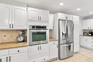 7 Cheswyck Cir, Horsham, PA 19044 - Photo 10