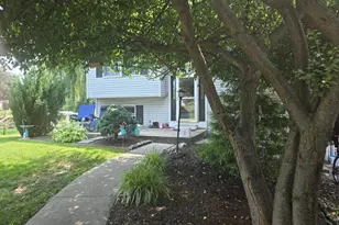 970 Valley Ln, Pottstown, PA 19464 - Photo 2