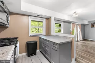 37 Shannon Dr, North Wales, PA 19454 - Photo 8