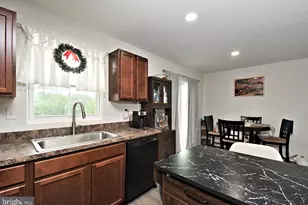15 Castle Dr, Gilbertsville, PA 19525 - Photo 14