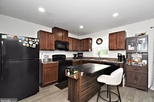 15 Castle Dr, Gilbertsville, PA 19525 - Photo 10