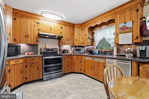 1274 Sumneytown Pike, Lansdale, PA 19446 - Photo 18