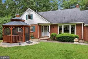 1274 Sumneytown Pike, Lansdale, PA 19446 - Photo 4