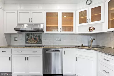 135 E 4th Avenue, Conshohocken, PA 19428 - Photo 8