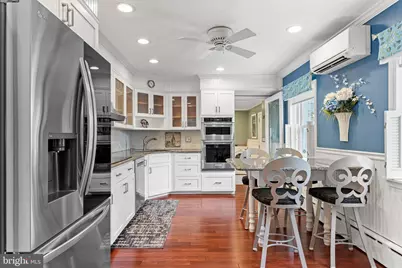135 E 4th Avenue, Conshohocken, PA 19428 - Photo 10