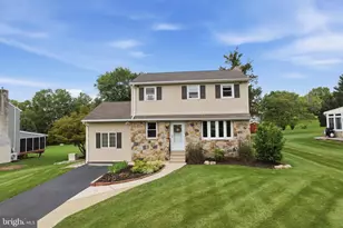 1385 Woodmere Rd, Pottstown, PA 19464 - Photo 1