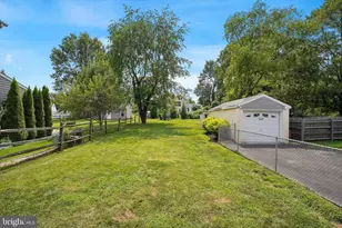 105 Loller Rd, Hatboro, PA 19040 - Photo 32