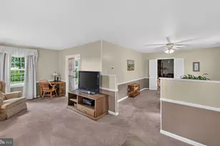 399 Woodlyn Dr, Collegeville, PA 19426 - Photo 10
