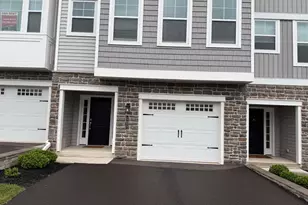 105 Larrabee Wy, Royersford, PA 19468 - Photo 2