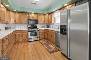 126 Surrey Ln, Harleysville, PA 19438 - Photo 16