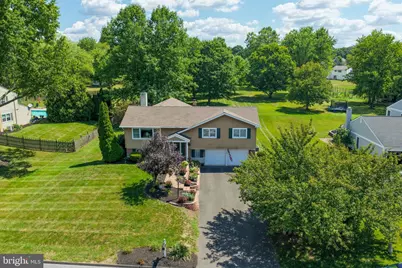 126 Surrey Lane, Harleysville, PA 19438 - Photo 4