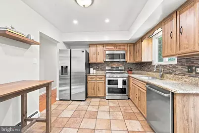 160 S Midland Avenue, Norristown, PA 19403 - Photo 8