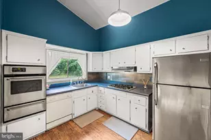 41 Camelot Dr, Plymouth Meeting, PA 19462 - Photo 12