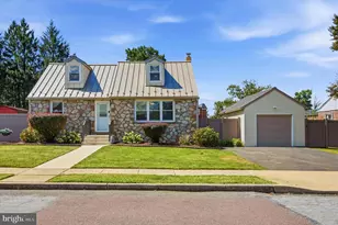376 E 4th St, Lansdale, PA 19446 - Photo 2