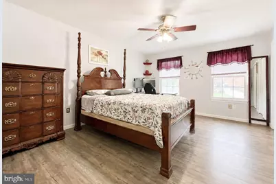 22 W 7th Street, Bridgeport, PA 19405 - Photo 14