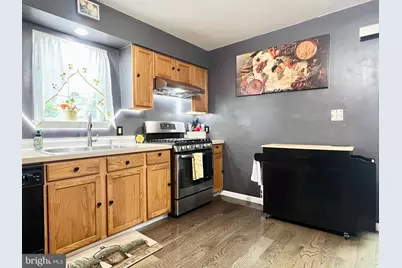 22 W 7th Street, Bridgeport, PA 19405 - Photo 12