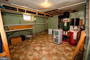 1719 Powell St, Norristown, PA 19401 - Photo 40