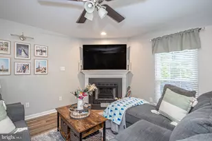 57 Village Dr, Schwenksville, PA 19473 - Photo 8
