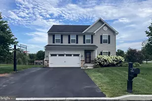 15 Blue Ridge Dr, Gilbertsville, PA 19525 - Photo 1