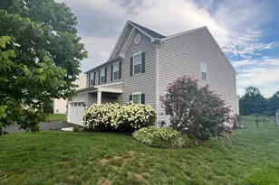 15 Blue Ridge Dr, Gilbertsville, PA 19525 - Photo 2