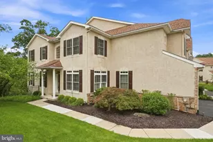 626 Greycliffe Ln, Ambler, PA 19002 - Photo 2