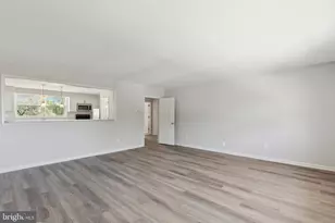 500 Manor House Ln, Willow Grove, PA 19090 - Photo 6