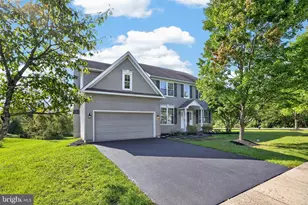 1045 Fallbrook Ln, Pottstown, PA 19464 - Photo 48
