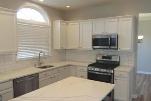 1045 Fallbrook Ln, Pottstown, PA 19464 - Photo 14