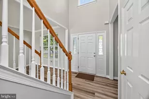 1045 Fallbrook Ln, Pottstown, PA 19464 - Photo 2