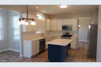 1045 Fallbrook Lane, Pottstown, PA 19464 - Photo 10