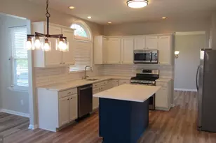 1045 Fallbrook Ln, Pottstown, PA 19464 - Photo 10