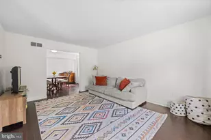 1903 Parkside Ln, Harleysville, PA 19438 - Photo 8