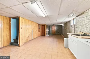 114 W 7th St, Bridgeport, PA 19405 - Photo 22